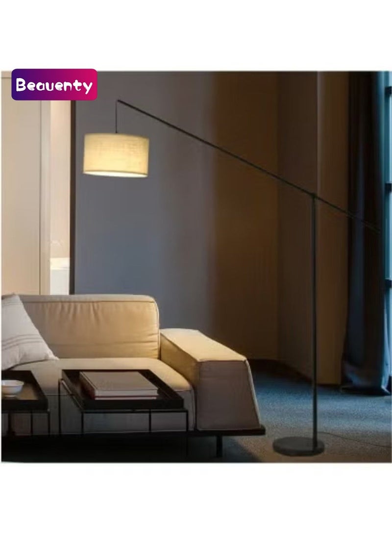 بيوينتي مصباح أرضي معلق ذو ذراع متوازن قابل للتعديل للكنبة والأريكة مثالي للقراءة في غرف المعيشة والمنام مزود بظلال من الكتان الطبيعي وقاعدة ثقيلة يعمل بمفتاح تشغيل أرضي - Image 1